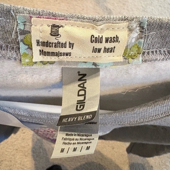 NWOT Hand Crafted gray sweatshirt with quilted patch - Picture 15 of 15